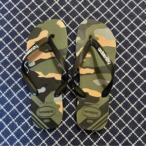 Havaianas Camo Flip Flops